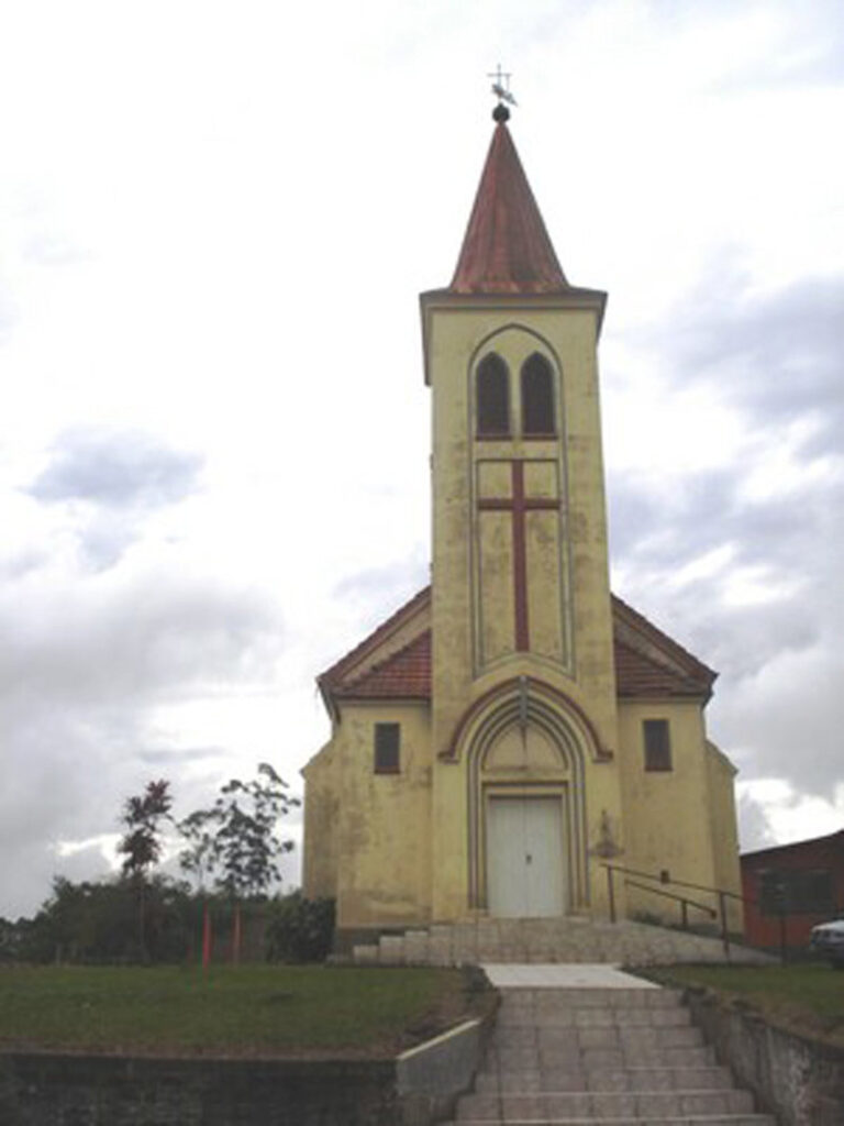 evangélico de confissão